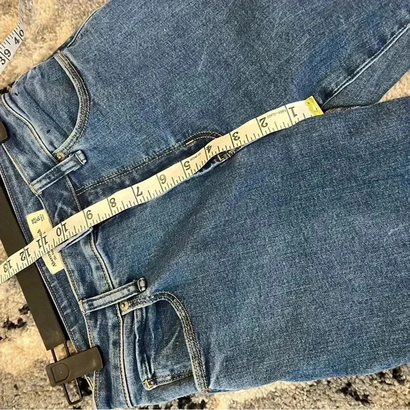 Abercrombie & Fitch | Curve Love Super Skinny Ankle High Rise 25 - Picture 6 of 8